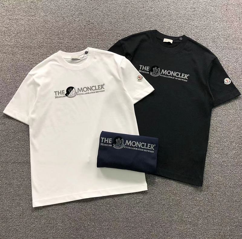 MONCLER T-SHIRT 3205251921（im 170cm 60kg i wear size M in the phot）