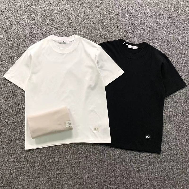 ALO T-SHIRT 2204281601 （im 170cm 60kg i wear size M in the phot）