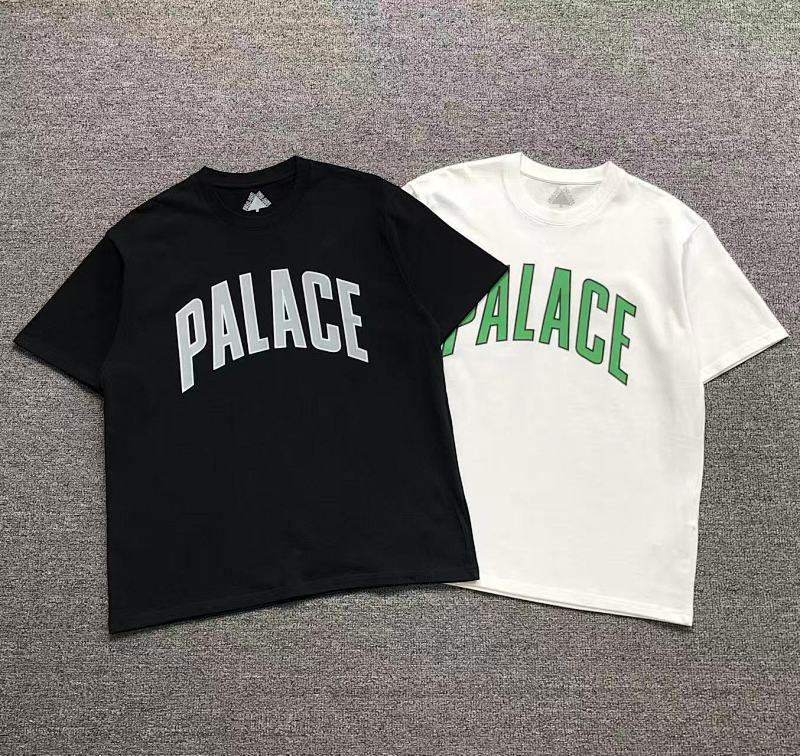 PALACE T-SHIRT 3112161521（im 170cm 60kg i wear size M in the phot）