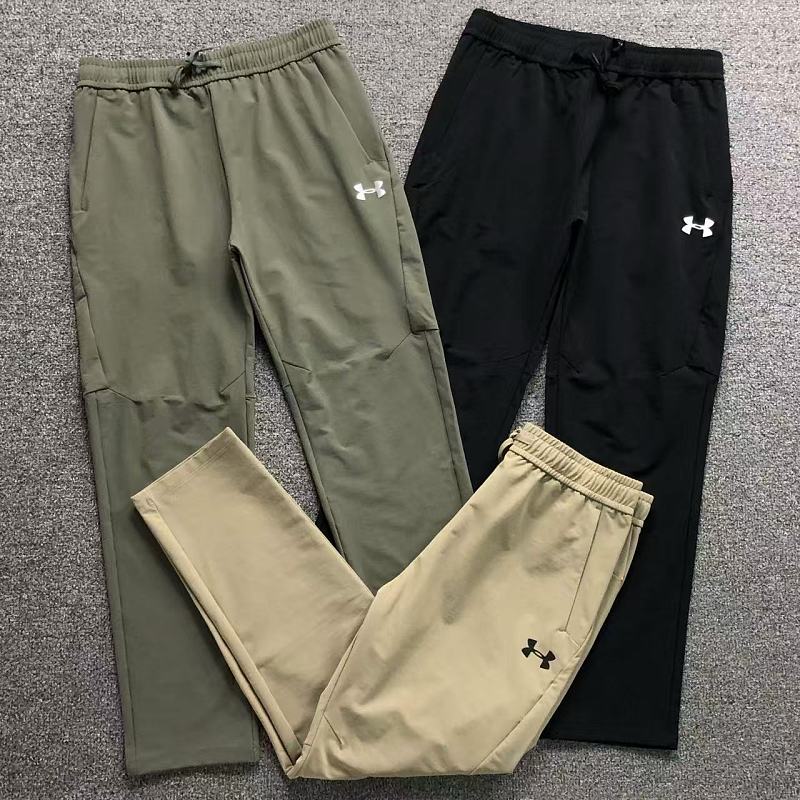 UNDER ARMOUR TROUSERS 12740904（im 170cm 60kg i wear size XL in the phot）