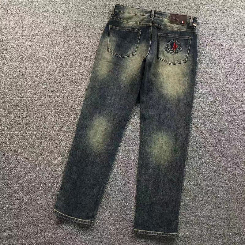 MONCLER TROUSRES 2207080201（im 170cm 60kg i wear size 33 in the phot）