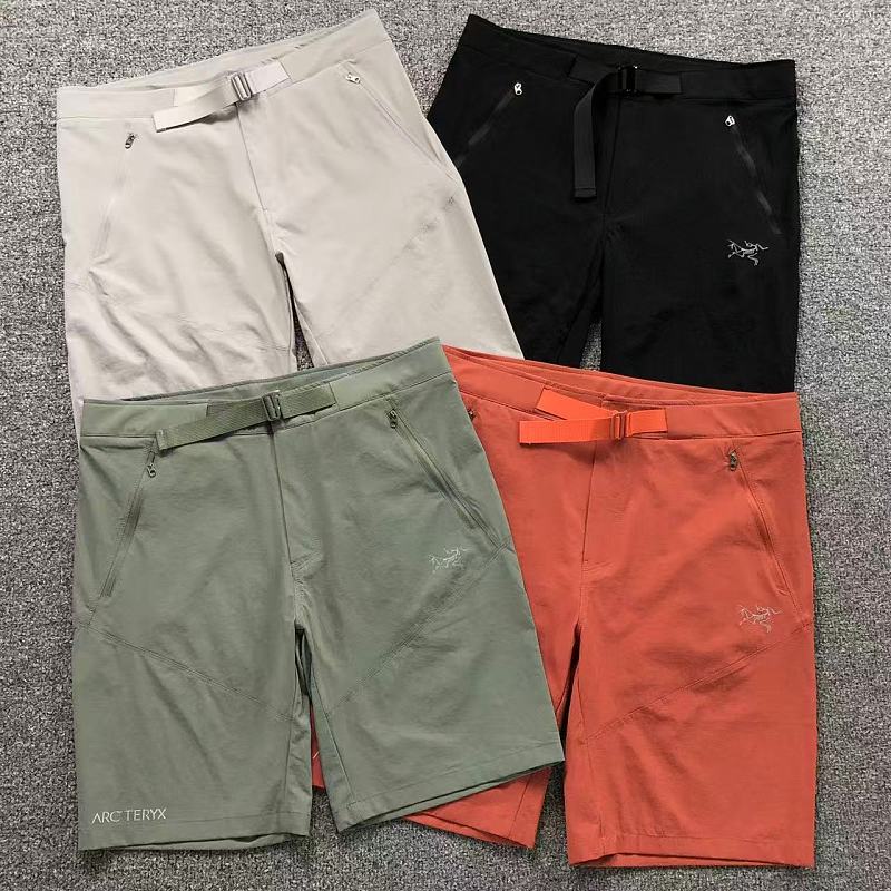 ARC'TERYX SHORTS 2204271701（im 170cm 60kg i wear size L in the phot）