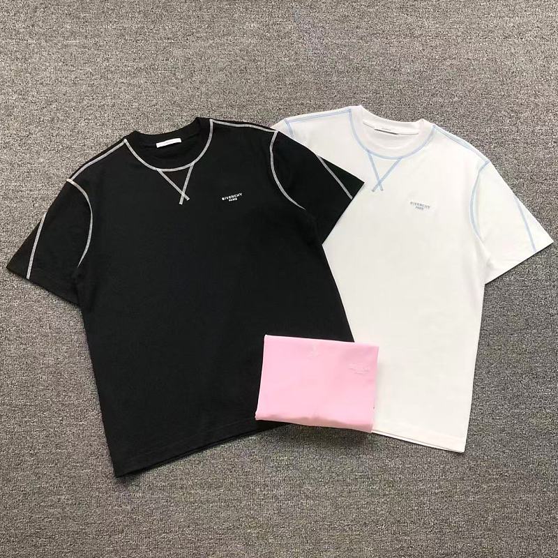 GIVENCHY T-SHIRT 22090212125（im 170cm 60kg i wear size S in the phot）