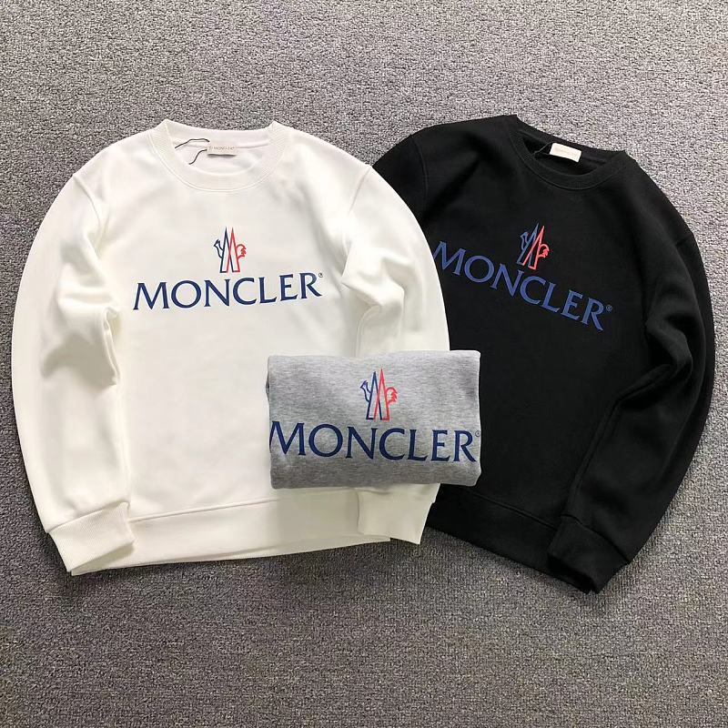 MONCLER HOODIE 2112091601（im 170cm 60kg i wear size M in the phot）