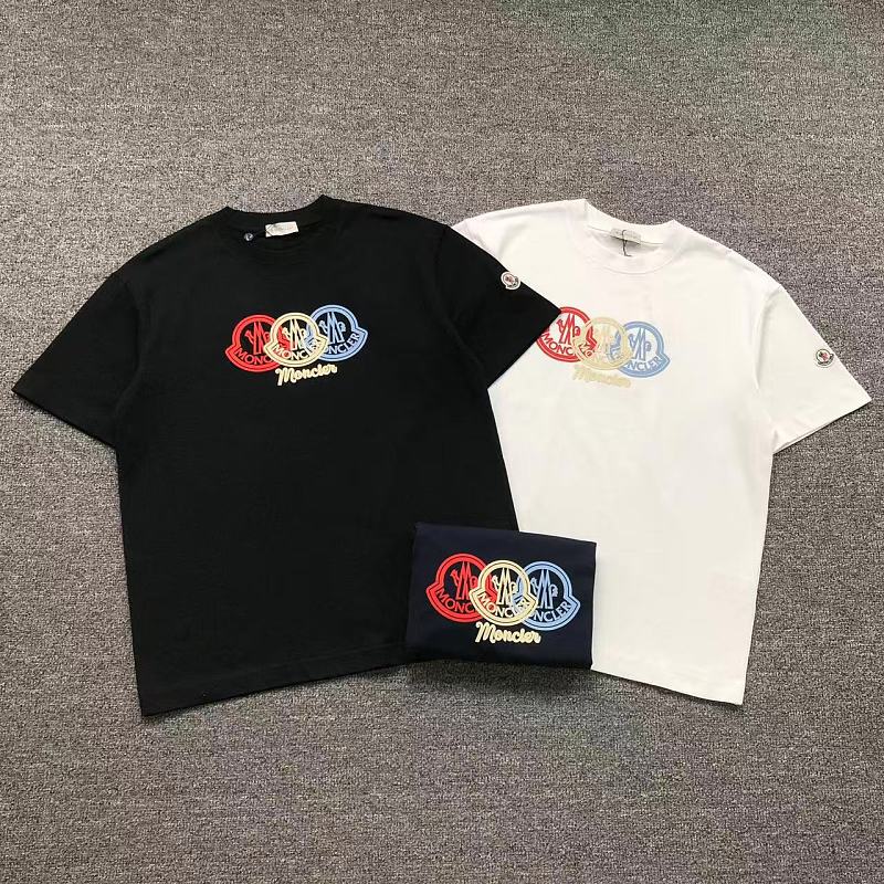 MONCLER T-SHIRT 3207130721（im 170cm 60kg i wear size L in the phot）