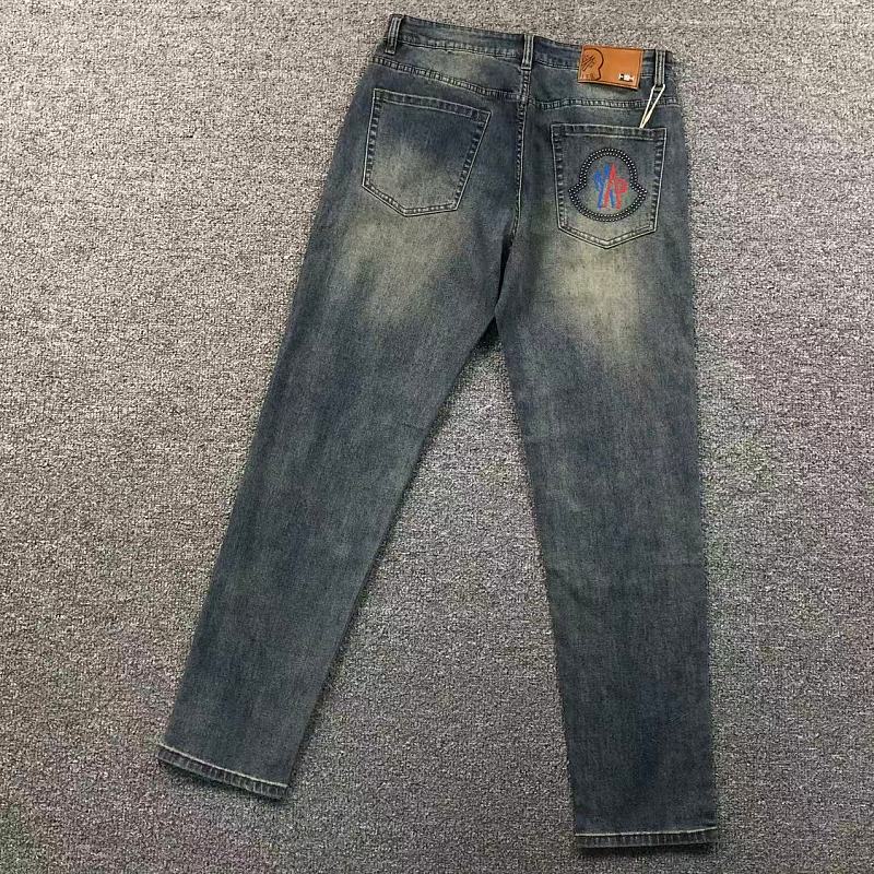 MONCLER TROUSERS 4202020901