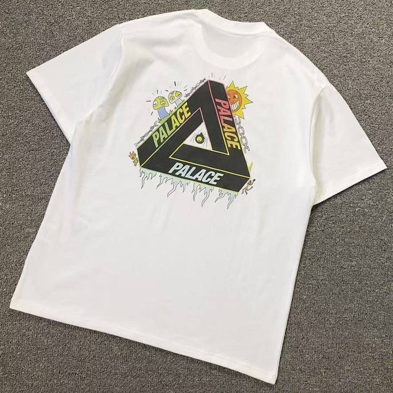 PALACE T-SHIRT 3112221721（im 170cm 60kg i wear size M in the phot）