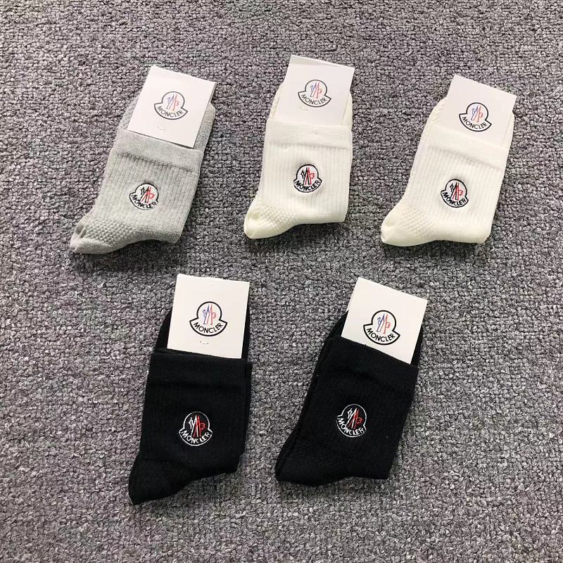 MONCLER SOCKS 218290518