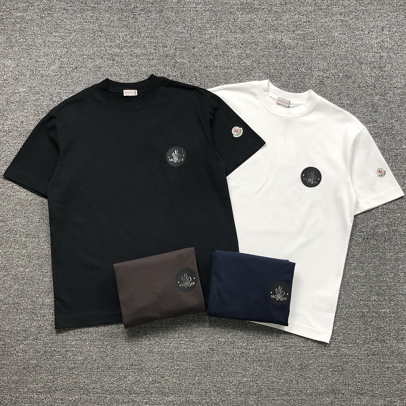 MONCLER T-SHIRT 5122507147（im 170cm 60kg i wear size M in the phot）