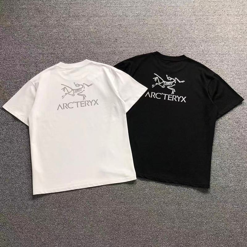 ARC'TERYX T-SHIRT 525222181（im 170cm 60kg i wear size XL in the phot）