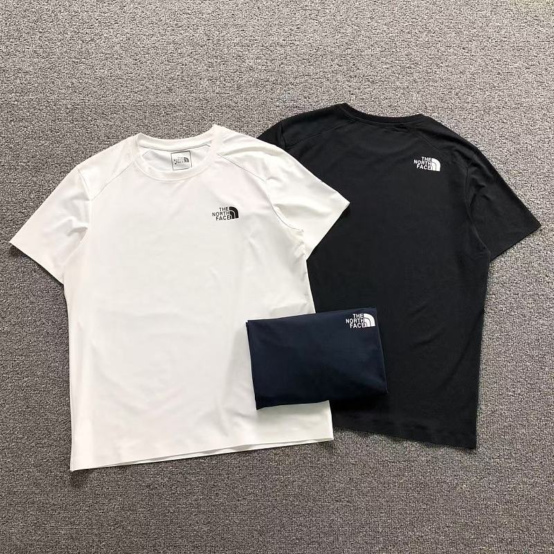 T⭐F T-SHIRT 22042354001（im 170cm 60kg i wear size M in the phot）