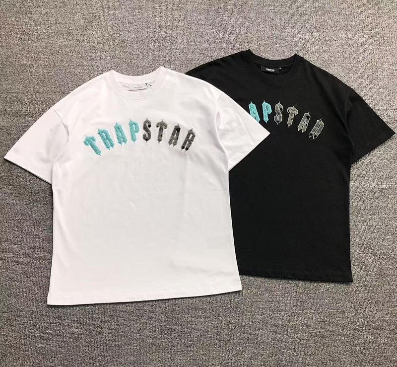 TRAPSTAR T-SHIRT 212170678（im 170cm 57kg i wear size M in the phot）