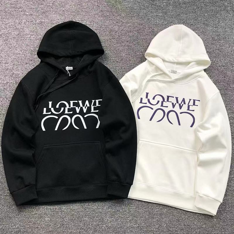 LOEWE HOODIE 2110313301（im 170cm 60kg i wear size M in the phot）