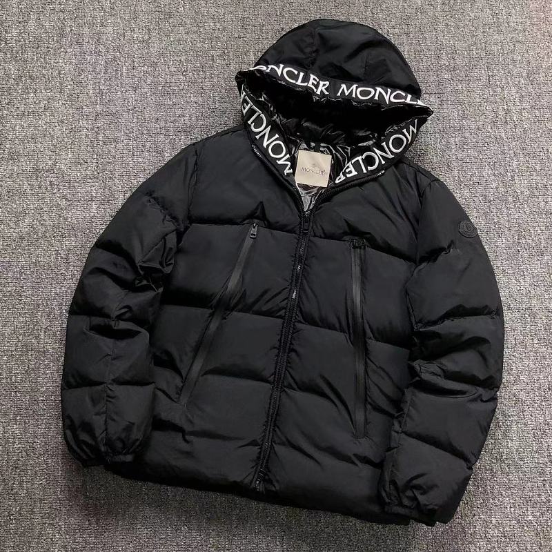 MONCLER DOWN JACKETS 29031615（im 170cm 57kg i wear size 2 in the phot）