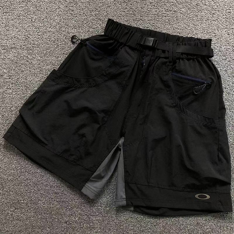 OAKLEY SHORTS 4205250198（im 170cm 60kg i wear size S in the phot）