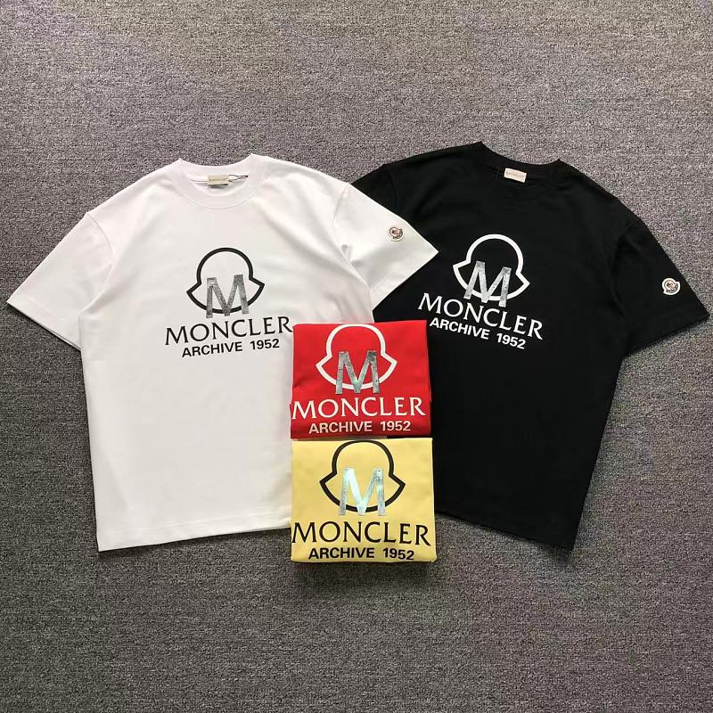 MONCLER T-SHIRT 5212120147（im 170cm 60kg i wear size M in the phot）