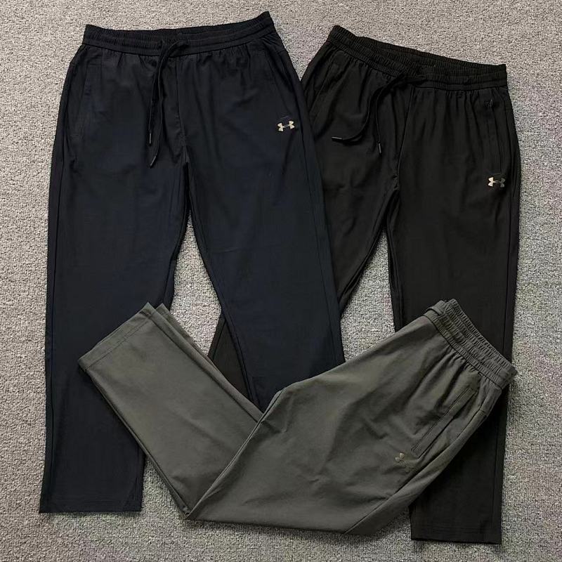 UNDER ARMOUR TROUSERS 4201101001（im 170cm 60kg i wear size 2XL in the phot）