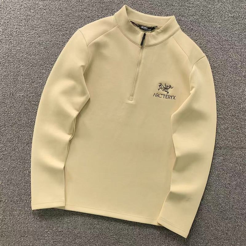 ARC'TERYX LONG SLEEVED 2201170301（im 170cm 60kg i wear size L in the phot）
