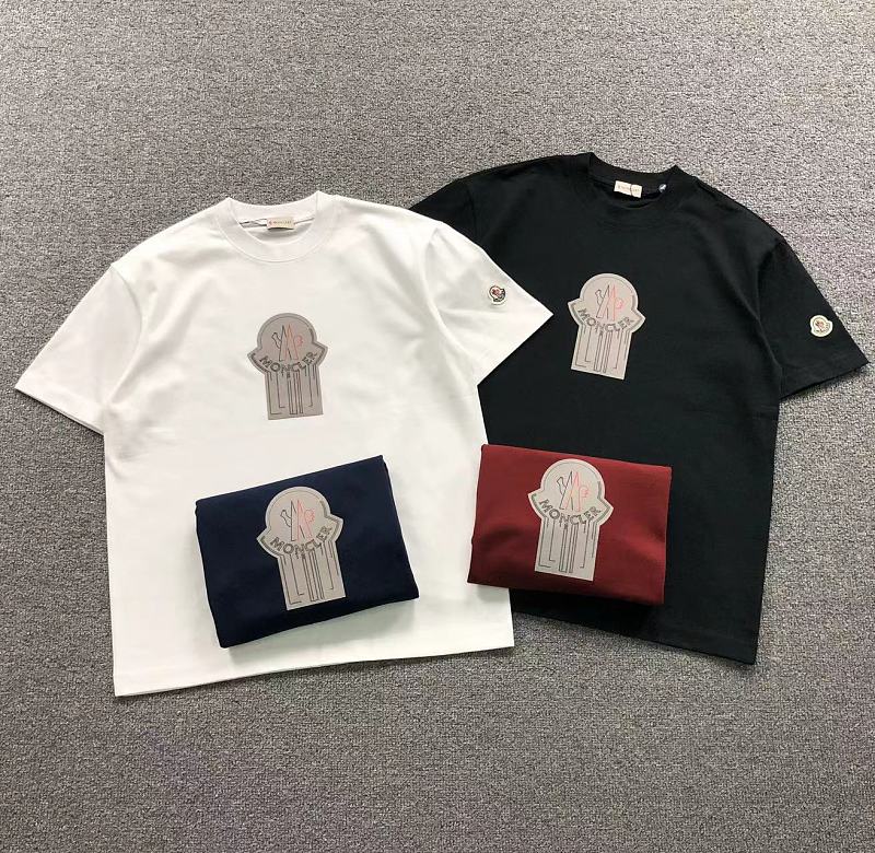 MONCLER T-SHIRT 5212415147（im 170cm 60kg i wear size M in the phot）