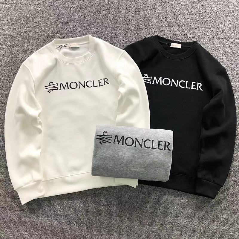 MONCLER HOODIE 2112093101（im 170cm 60kg i wear size M in the phot）