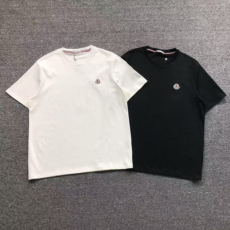 MONCLER T-SHIRT 218080401（im 170cm 60kg i wear size XL in the phot）