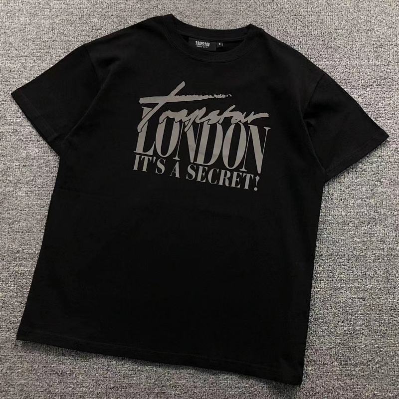 TRAPSTAR T-SHIRT 41182663（im 170cm 57kg i wear size S in the phot）