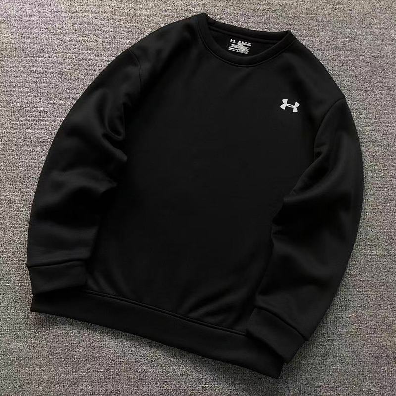 UNDER ARMOUR HOODIE 411181001（im 170cm 60kg i wear size XL in the phot）