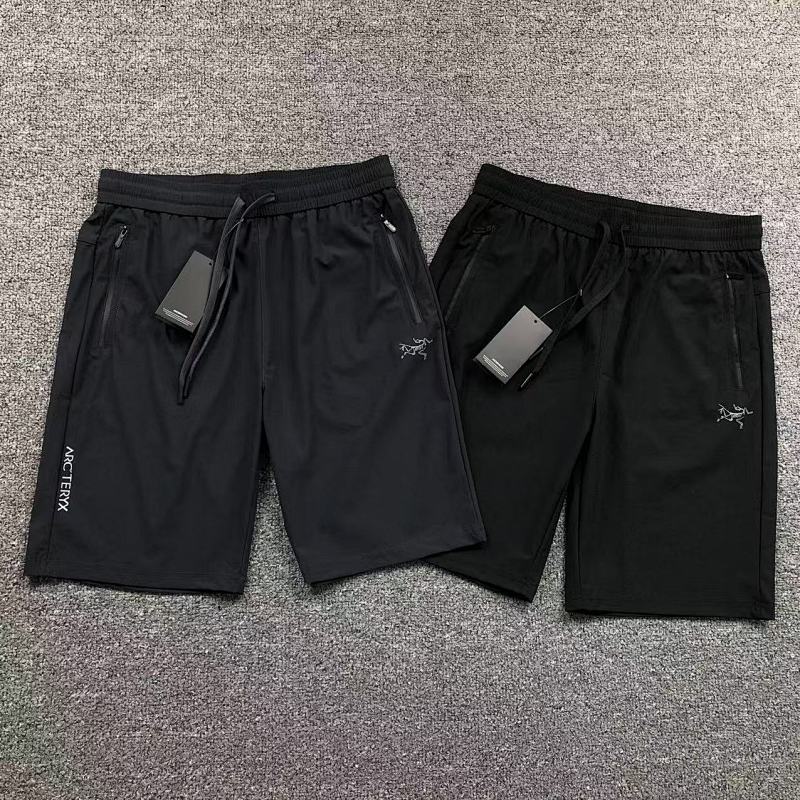 ARC'TERYX SHORTS 3201062003（im 170cm 60kg i wear size XL in the phot）