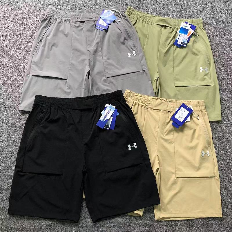 UNDER ARMOUR SHORTS 4205201201（im 170cm 60kg i wear size XL in the phot）