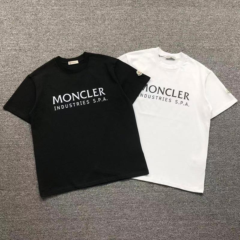 MONCLER T-SHIR T 3204222821（im 170cm 60kg i wear size M in the phot）
