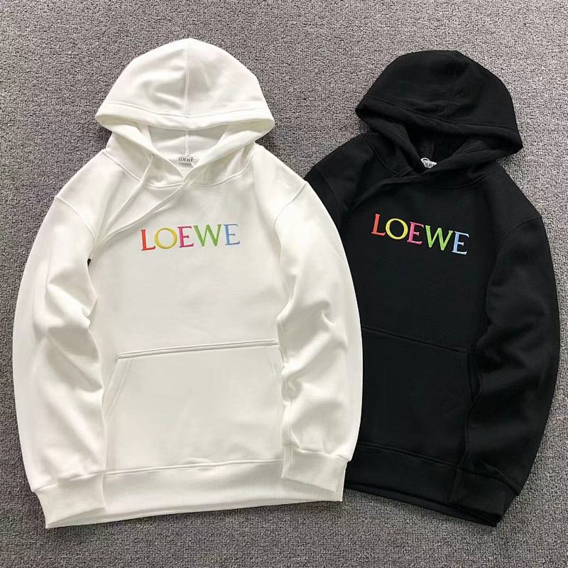 LOEWE HOODIE 2111040101（im 170cm 60kg i wear size M in the phot）