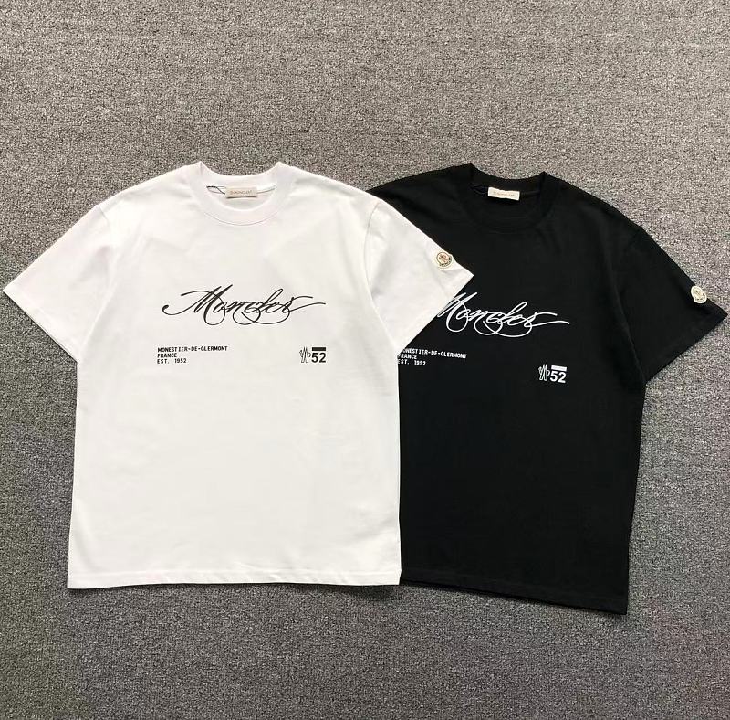 MONCLER T-SHIRT 3203056421（im 170cm 60kg i wear size M in the phot）