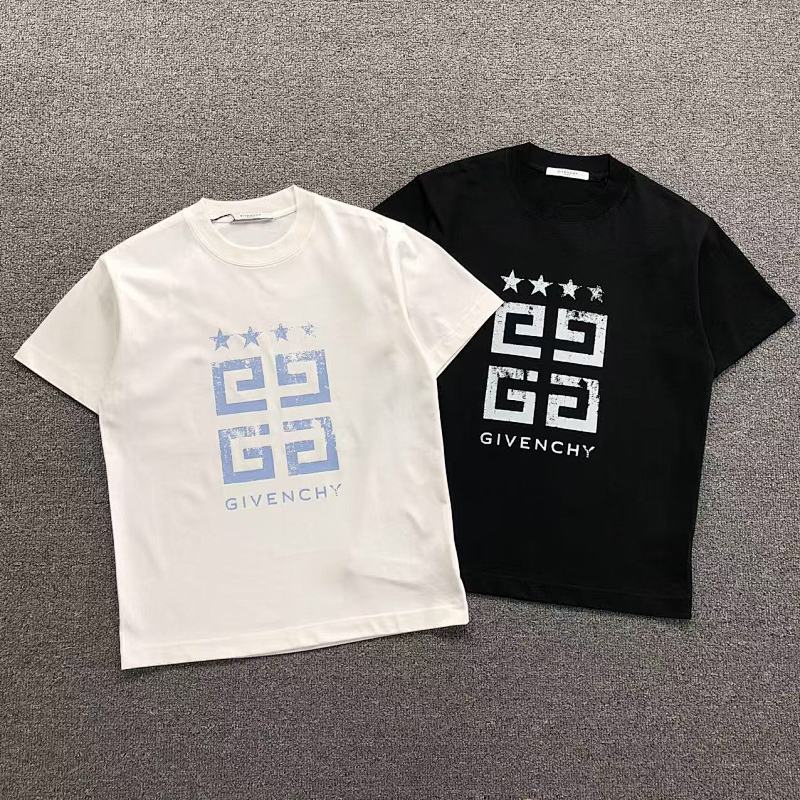 GIVENCHY T-SHIRT 502173081（im 170cm 57kg i wear size S in the phot）