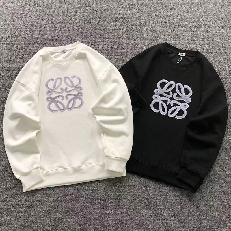 LOEWE HOODIE 4111081001（im 170cm 60kg i wear size M in the phot）