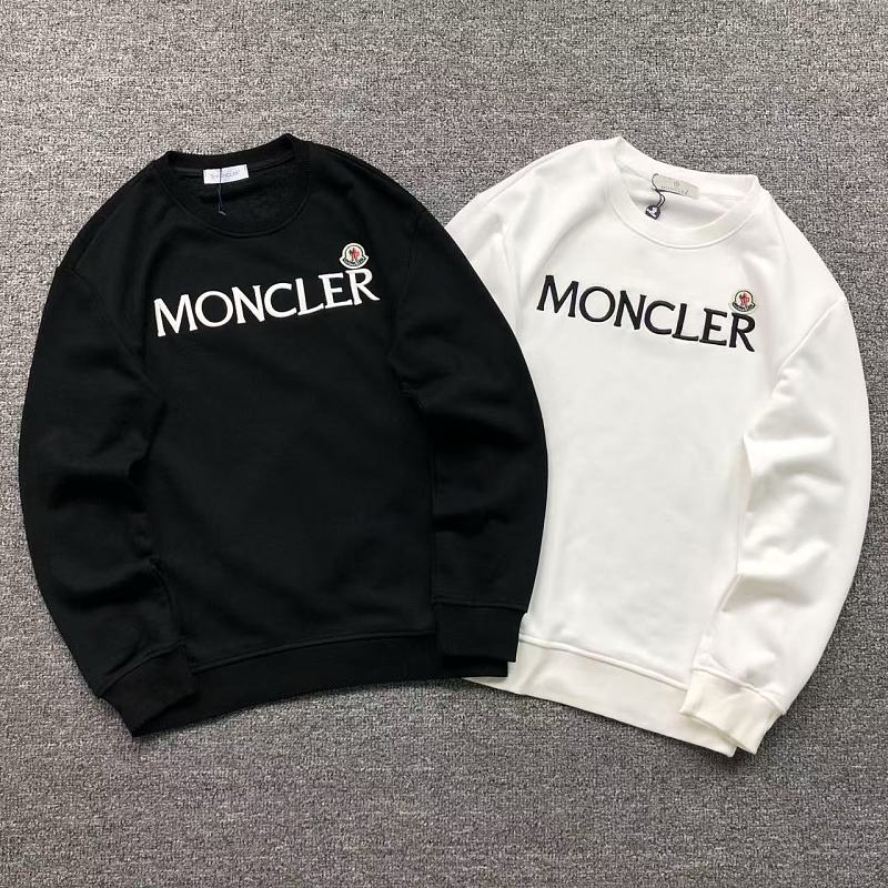 MONCLER HOODIE 217042715（im 170cm 60kg i wear size M in the phot）