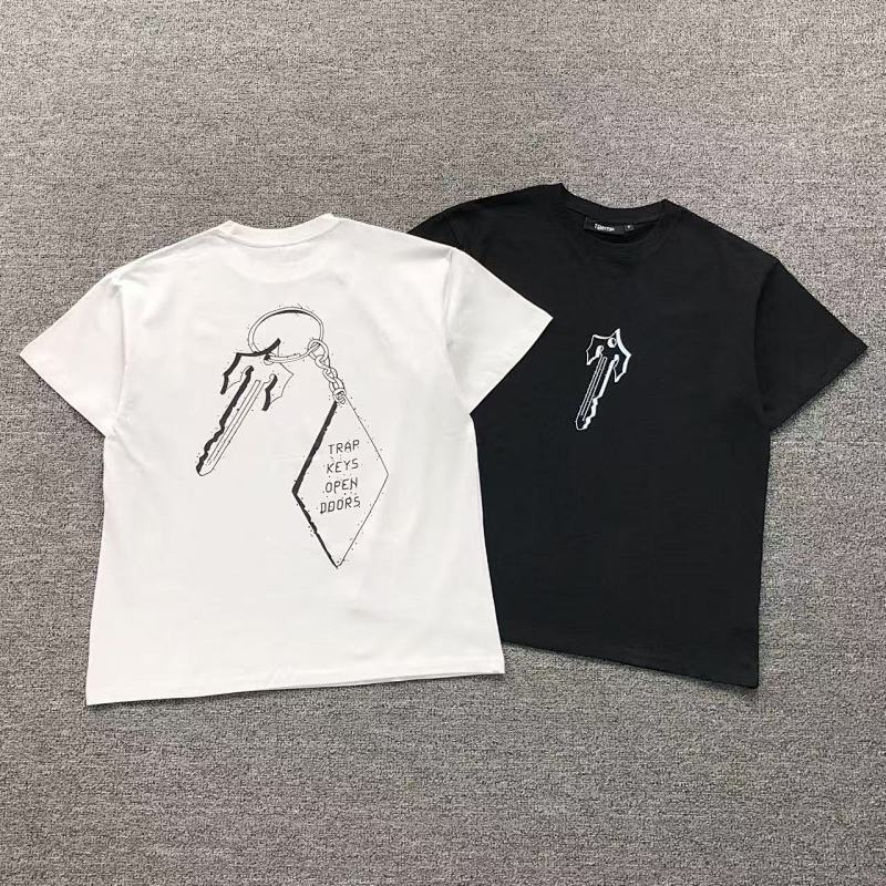 TRAPSTAR T-SHIRT 41185263（im 170cm 57kg i wear size S in the phot）