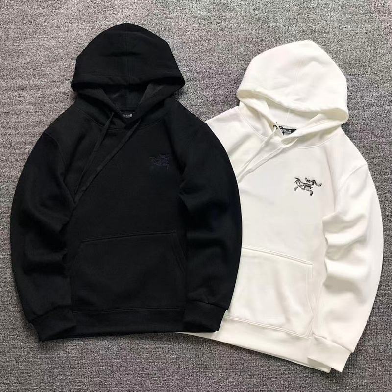ARC'TERYX HOODIE 2112062601（im 170cm 60kg i wear size M in the phot）