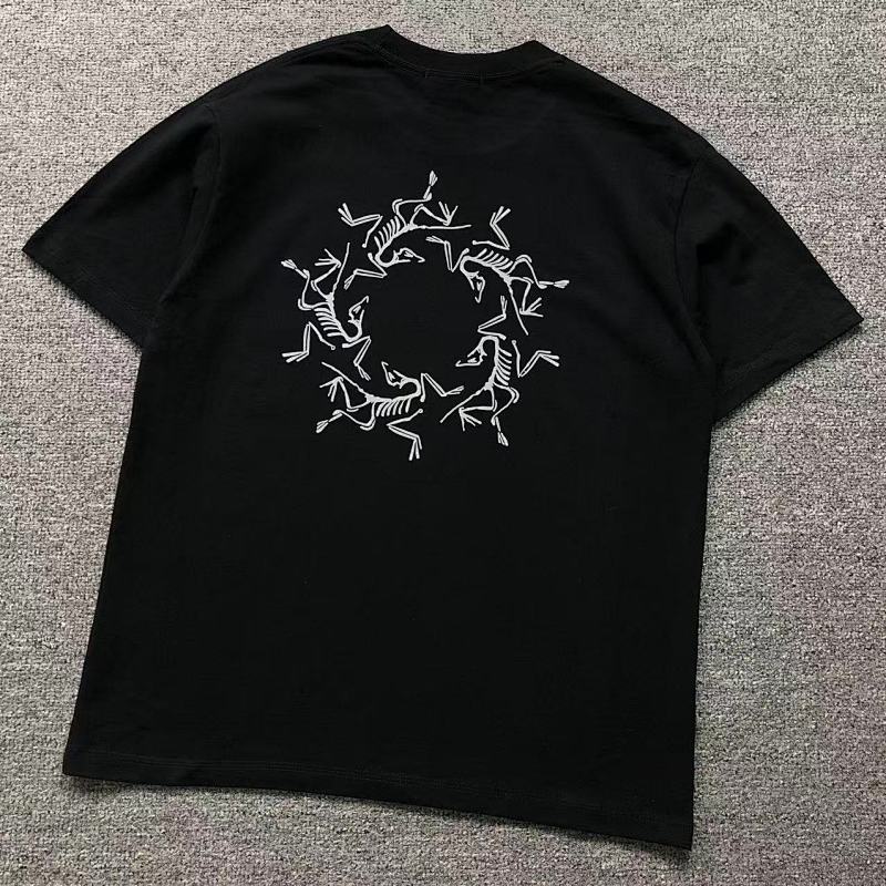ARC'TERYX T-SHIRT 3203204215（im 170cm 60kg i wear size XL in the phot）