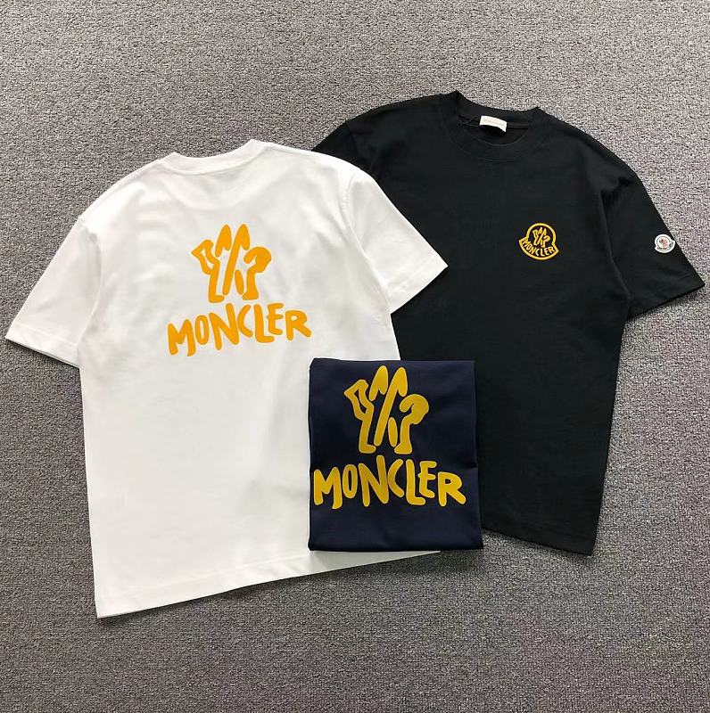 MONCLER T-SHIRT 3205251821（ im 170cm 60kg i wear size M in the phot）