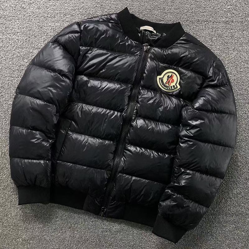 MONCLER DOWN JACKETS 3201270520（im 170cm 60kg i wear size M in the phot）