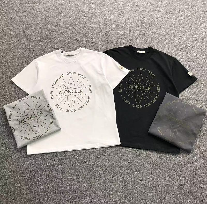 MONCLER T-SHIRT 1101161521（im 170cm 57kg i wear size M in the phot）