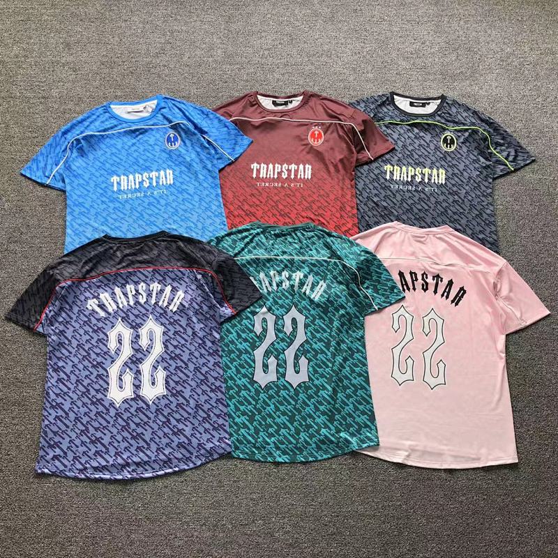 TRAPSTAR T-SHIRT 212170178（im 170cm 57kg i wear size S in the phot）