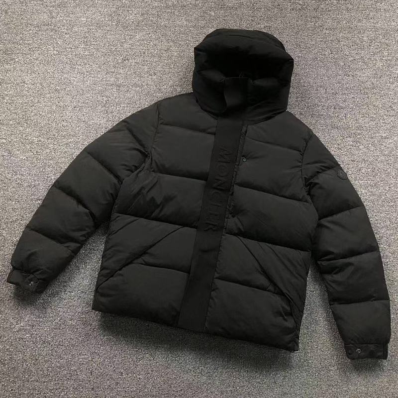 MONCLER DOWN JACKETS 3201231017（im 170cm 60kg i wear size M in the phot）