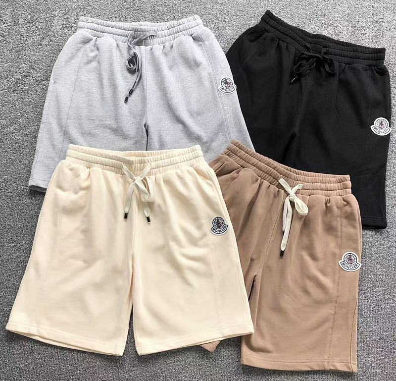 MONCLER SHORTS 413230421（im 170cm 60kg i wear size M in the phot）