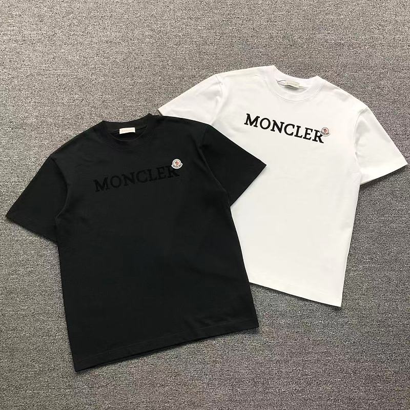 MONCLER T-SHIRT 3205042321（im 170cm 60kg i wear size M in the phot）