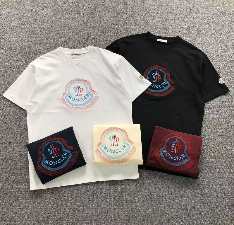 MONCLER T-SHIRT 41081923133（im 170cm 60kg i wear size L in the phot）