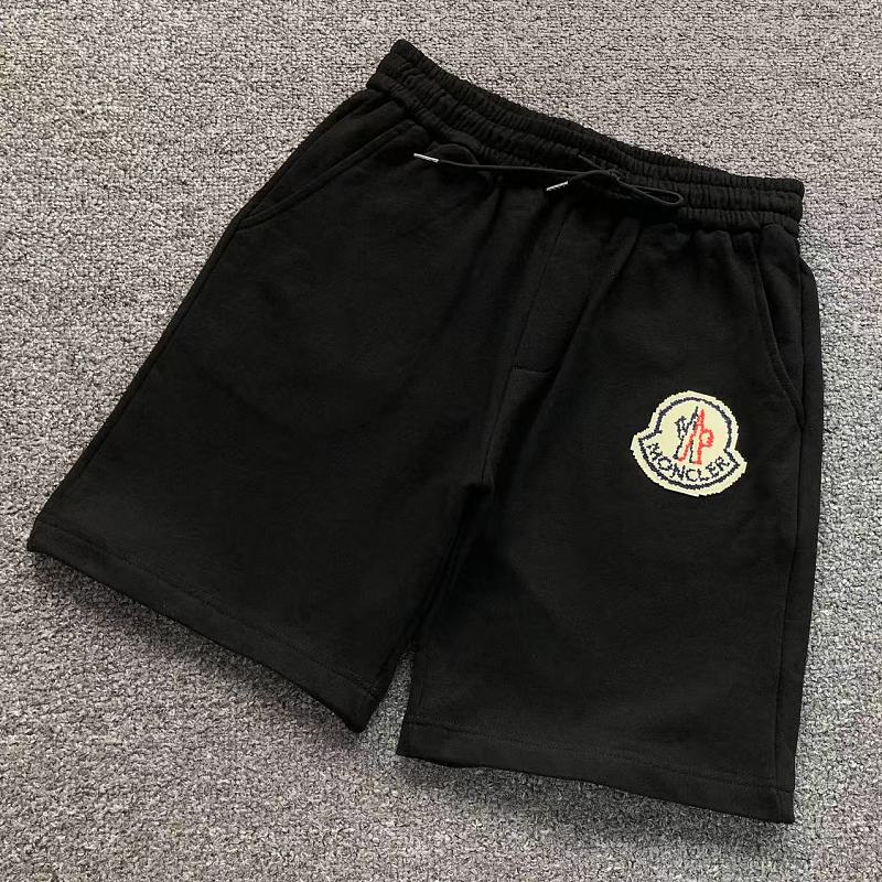 MONCLER SHORTS 57113281（im 170cm 60kg i wear size M in the phot）