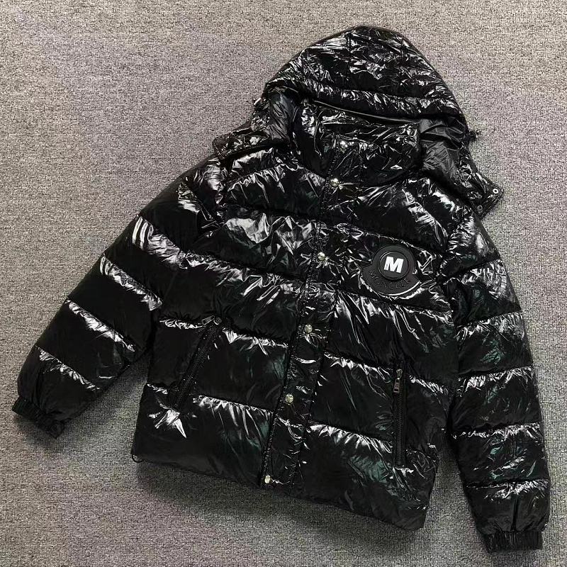 MONCLER DOWN JACKETS 3201272520（im 170cm 60kg i wear size L in the phot）