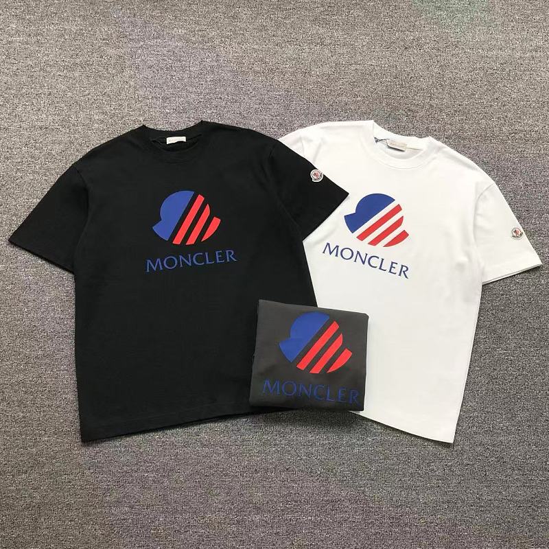MONCLER T-SHIRT 3205220721（im 170cm 60kg i wear size L in the phot）