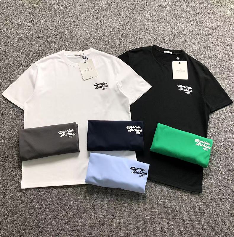 MONCLER T-SHIRT 3111050703（im 170cm 60kg i wear size L in the phot）